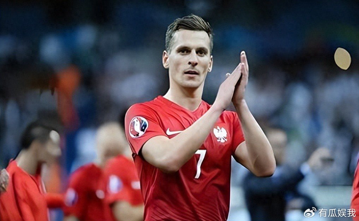 虎扑NBA-上港刚在超级杯输国安队,穆斯卡特就发声做出重要决定,赢得点赞|上海海港|上港队|郑泽彦|北京国安|左后卫_新浪体育_新浪新闻