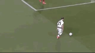 1617508389248094630.gif